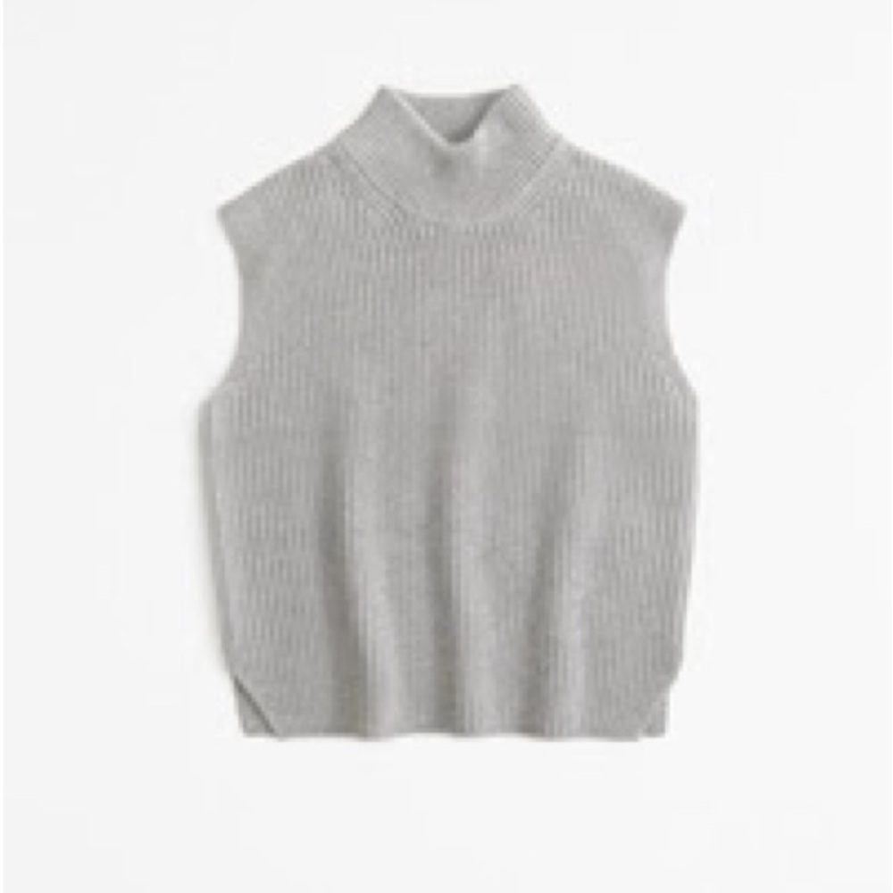 Abercrombie Gray Sleeveless Turtleneck Sweater size M